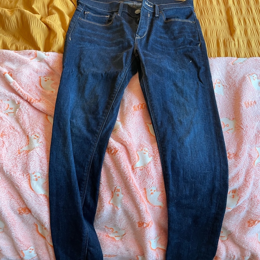 Ankle legging mid rise size 10 Express jeans. Dark wash and very stretchy.